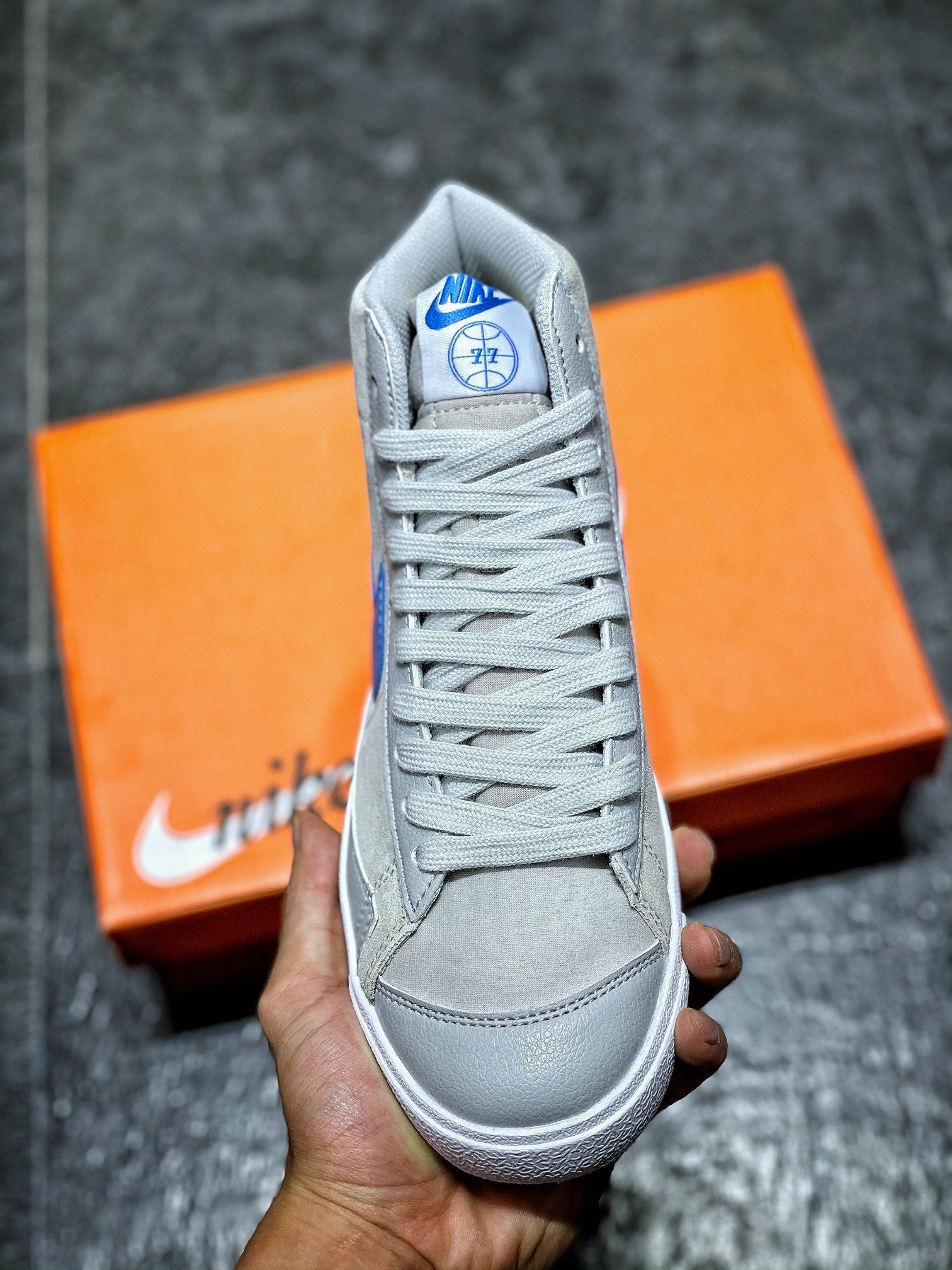 NIKE-18