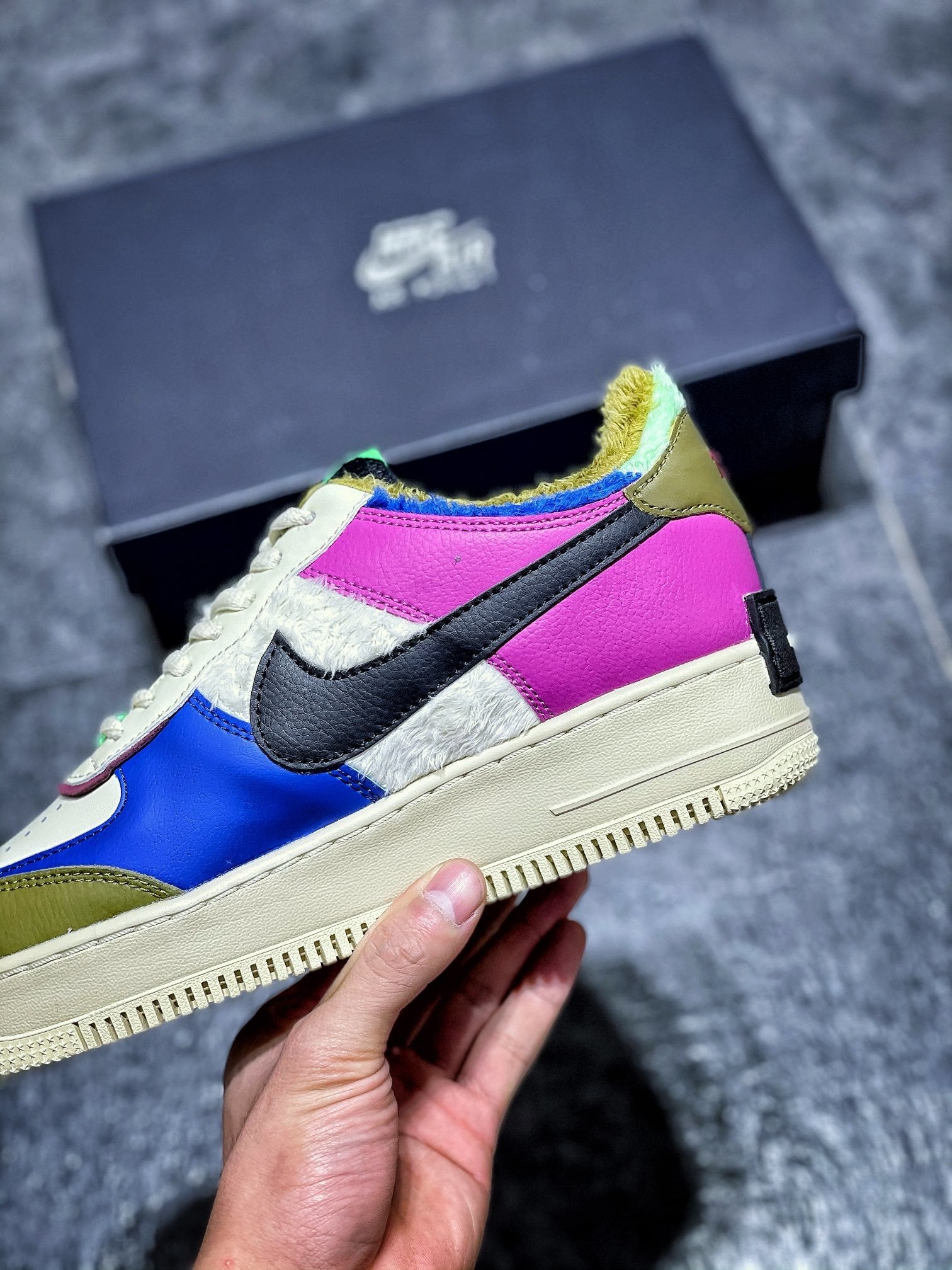 NIKE-20