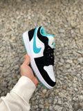 AJ1-1