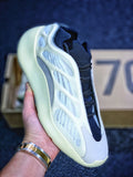 yeezy700V3-2